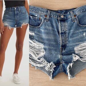 Levi's 501 Original Fit High Rise W's Size 33 Shorts Medium Wash Distressed Hem
